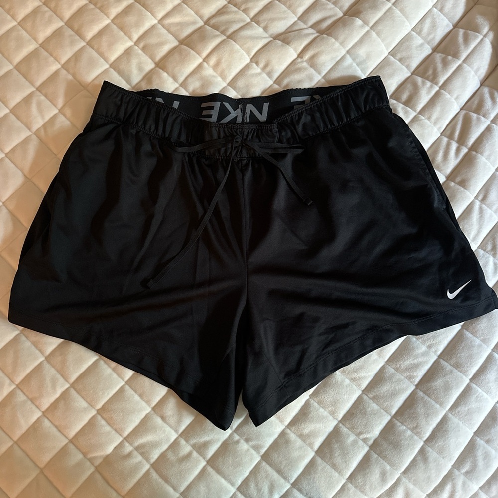 Black Nike drifit shorts
